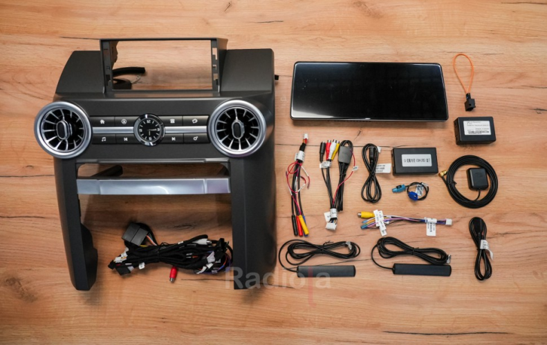 Штатная магнитола Radiola для Land Rover Discovery 3 2004-2009 12,3" 360°