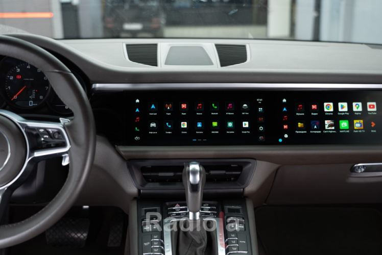Штатная магнитола Radiola 12,3"+ 12,3" для Porsche Macan 2017-2018 PCM4.0 RDL-Macan Dual 4.0