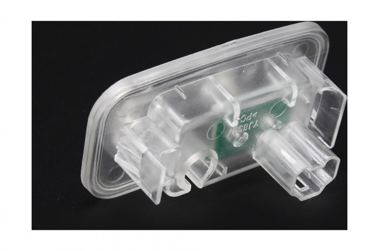 CAM-TYCM6 адаптер для CAM-7 в подсветку номера Toyota Camry 2018+