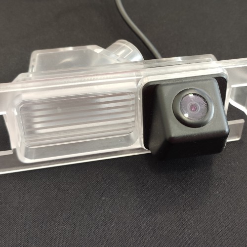 Камера заднего вида MyDean VCM-418C Hyundai Solaris hatch (2011+), i30 (2012+), KIA Rio hatch (2011-), Ceed (2012+), Pro Ceed (2007-2013)