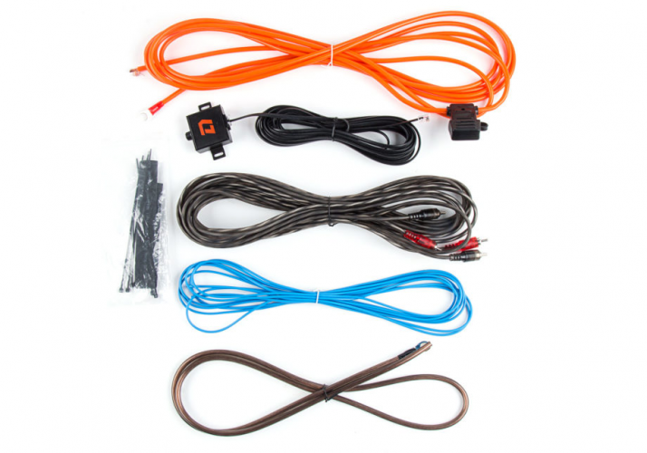 Активный автомобильный сабвуфер Barracuda 12A