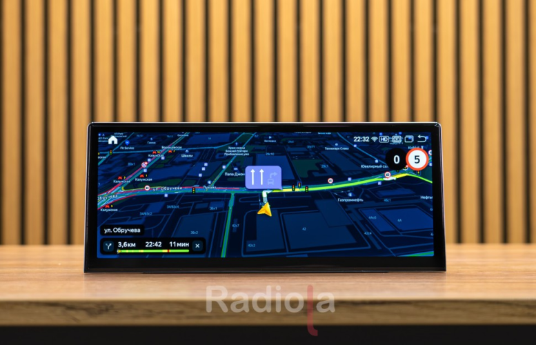 Штатная магнитола Radiola для BMW X5/X6 (E70/E71) 2007-2010 12,3" CCC