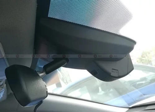 Штатный видеорегистратор RedPower DVR-TOY3-G для Toyota Camry XV70 с ассистентом дальнего света (2017-2021) дорестайлинг