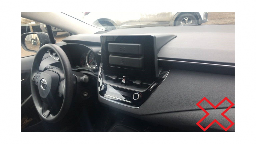 Рамка для установки в Toyota Corolla (E210) 2018+ 10" тип 2