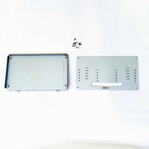 Универсальные металлические крепления заднего радиатора 9" / 10" магнитол для нестандартой установки