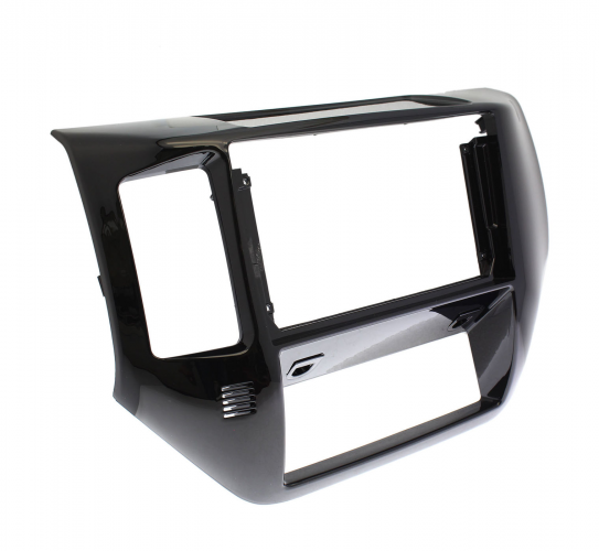 Рамка для установки в Nissan Patrol 2004-2010 9" 