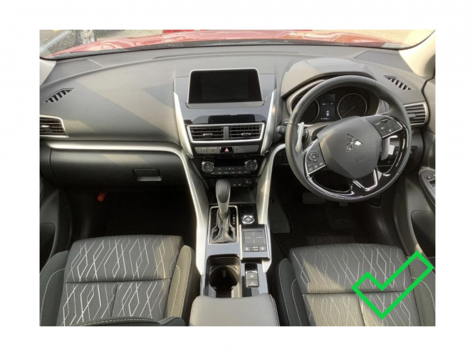 Рамка для установки в Mitsubishi Eclipse Cross 2017 - 2021 10" дисплея