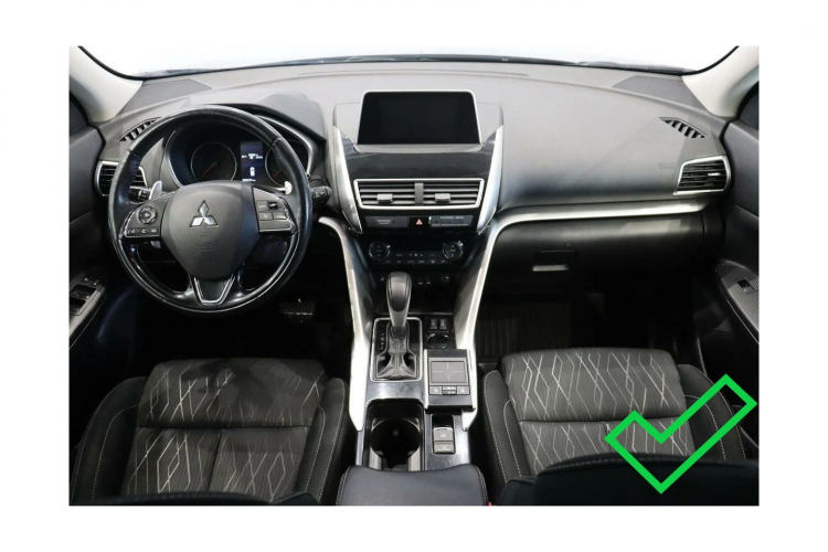 Рамка для установки в Mitsubishi Eclipse Cross 2017 - 2021 10" дисплея