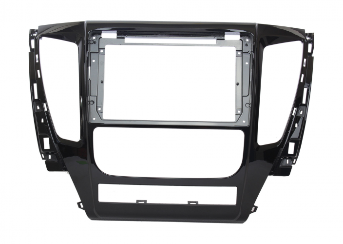 Рамка переходная для установки в Mitsubishi Pajero Sport 2015+ 9" дисплея (авто с АКПП)