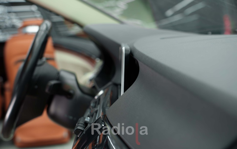 Штатная магнитола Radiola для BMW 5-series (F10/F11) 2013-2016 10,25" NBT