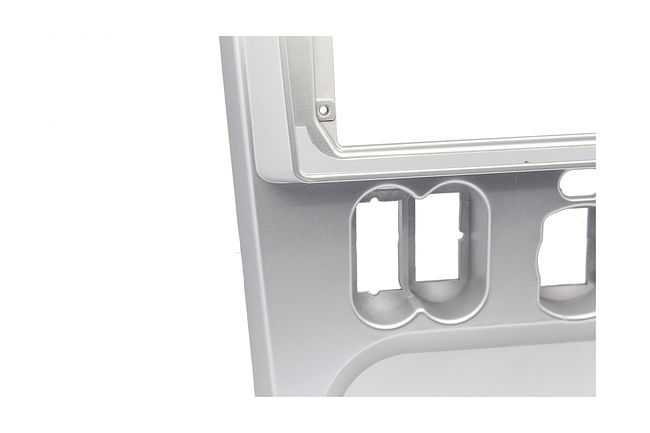 Рамка для установки в Renault Logan, Sandero 2009-2014 9" дисплея