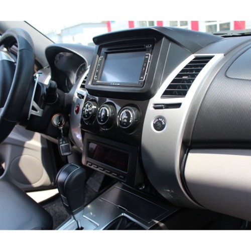 Переходная рамка для Mitsubishi Pajero Sport 2008 - для переноса бортового компьютера вниз