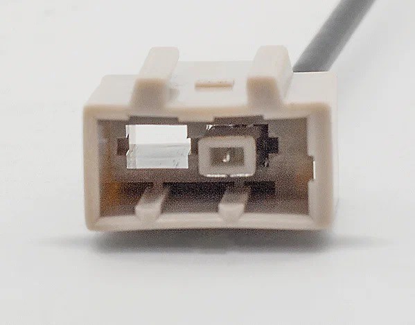 Переходник для подключения штатной антенны к магнитоле KIA 2006+