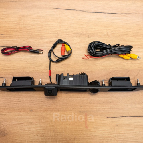 Камера заднего вида в ручку багажника для Audi A6(C6) 2004-2011 AHD RDL-8001