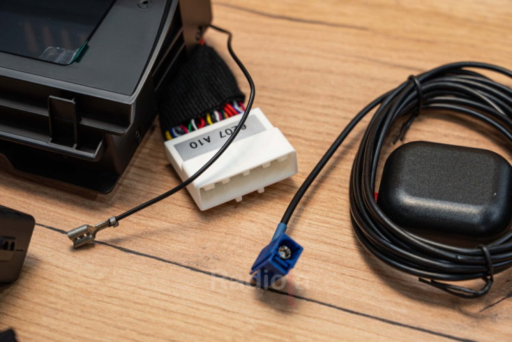 Штатная магнитола Radiola для BMW 7-series 2004-2009 8,8"