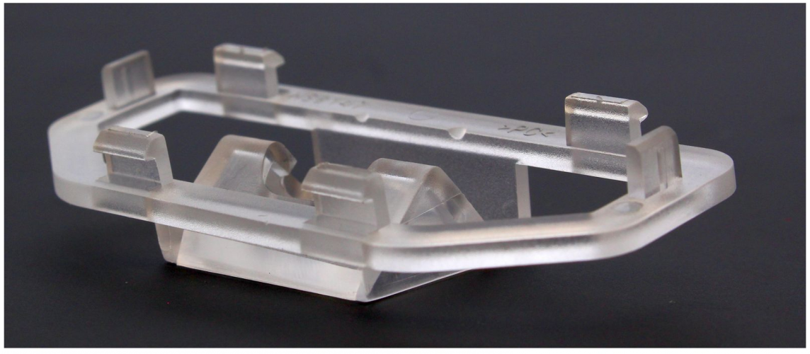 CAM-TYCM5 адаптер в подсветку номера Toyota Camry (2011+)  / Corolla (2014+)