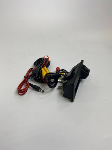 Камера заднего вида в ручку багажника для Audi 2012-2019 AHD RDL-8002