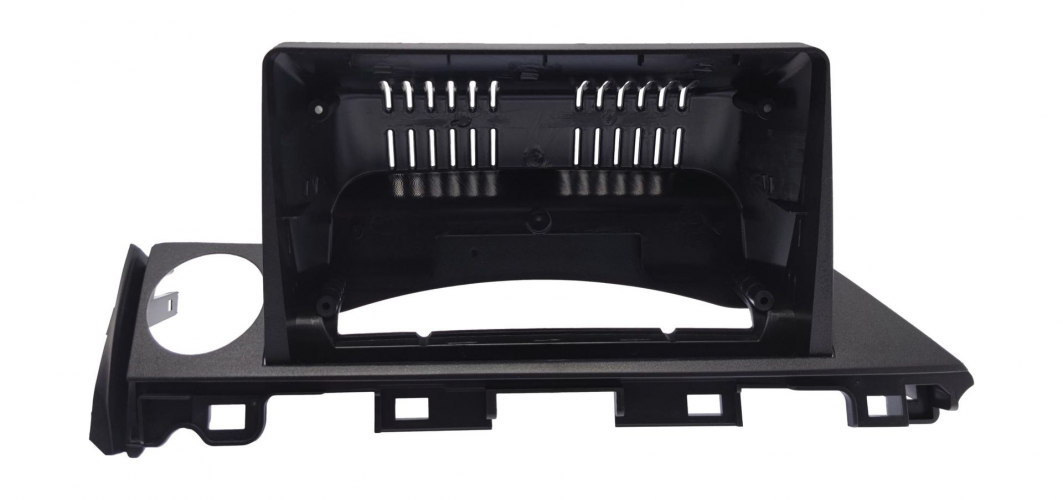 Рамка для установки в Mazda 6 2015 - 2018 9" дисплея